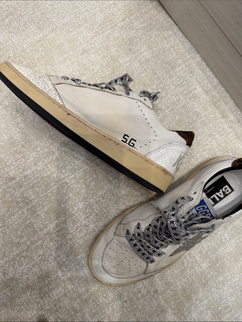 Golden Goose White and Tan Distressed Low-Top Sneakers - Picture 5 of 5